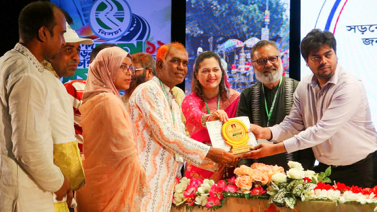 জাহানারা কাঞ্চন স্মৃতি পদক পেল নিরাপদ সড়ক চাই (নিসচা) ভৈরব শাখা